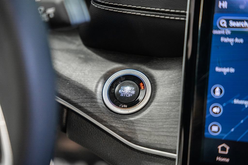 Certified 2024 Jeep Grand Cherokee L Limited w/ Luxury Tech Group II image 31