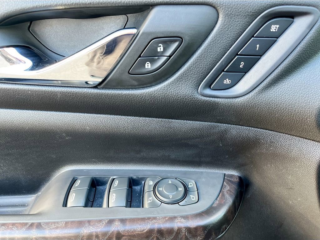 Used 2023 GMC Acadia Denali w/ Denali Technology Package image 18