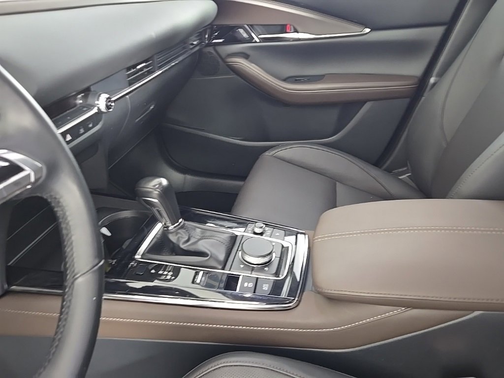 Used 2021 MAZDA CX-30 AWD 2.5 S w/ Premium Package image 18