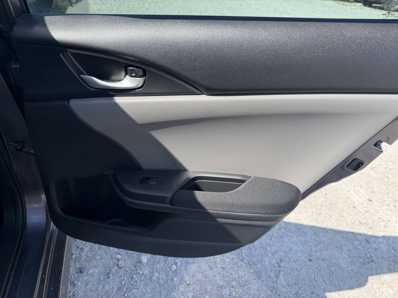 Used 2018 Honda Civic EX image 18