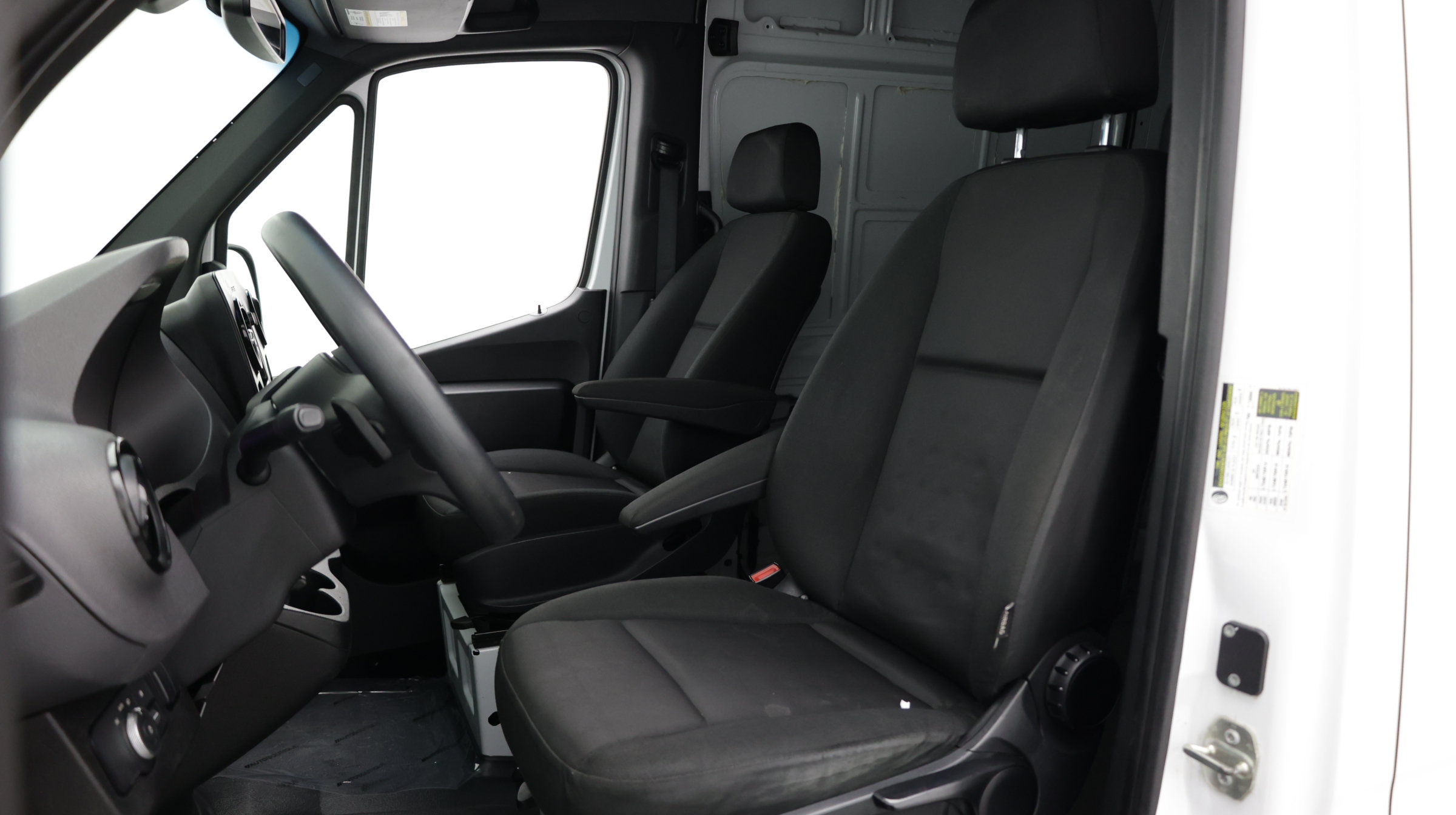 Used 2023 Mercedes-Benz Sprinter 2500 image 13