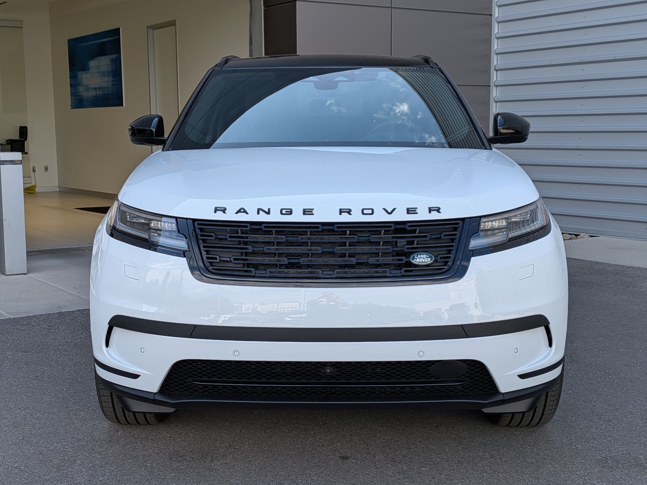 New 2026 Land Rover Range Rover Velar S AWD/4WD image 2