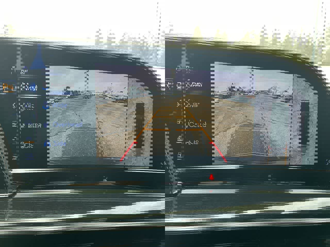 Certified 2024 Cadillac Escalade ESV V w/ LPO, ONYX Package image 30