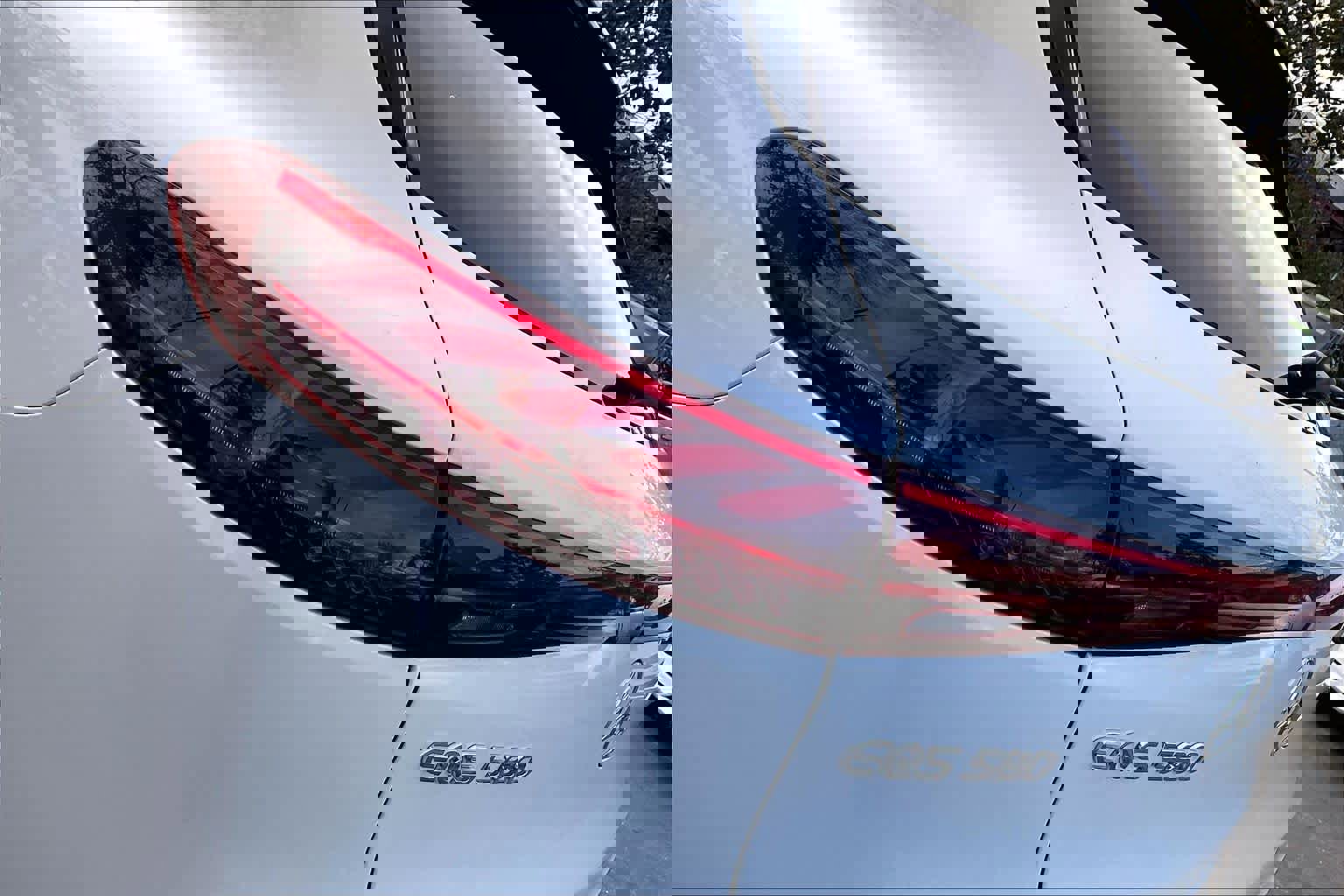 Used 2023 Mercedes-Benz EQS 580 4MATIC SUV image 30