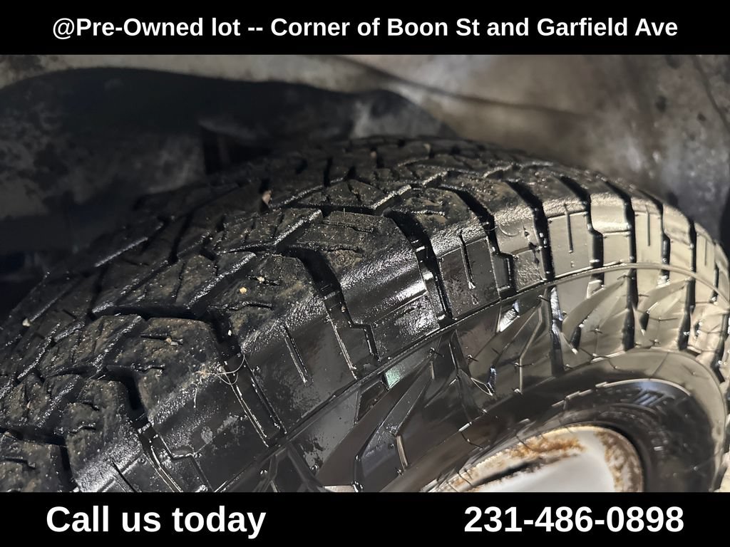 Used 2013 Chevrolet Express 2500 RWD image 12