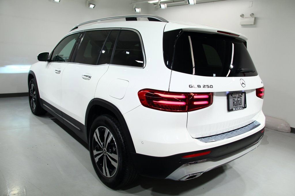 Certified 2025 Mercedes-Benz GLB 250 4MATIC image 13
