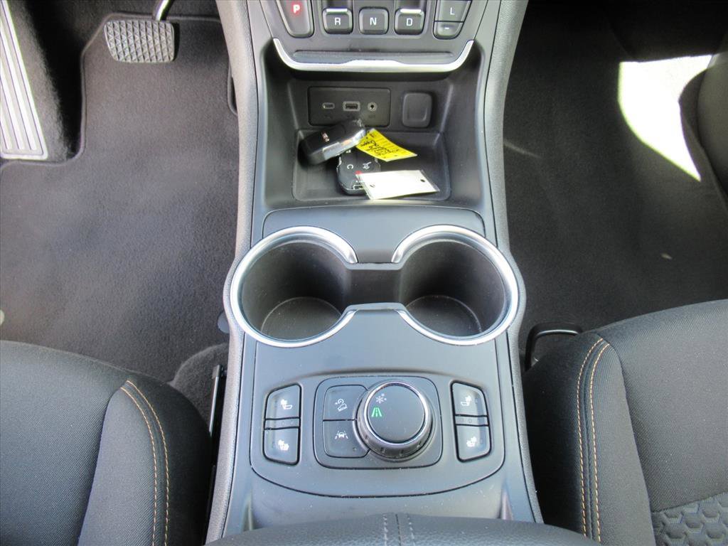 Used 2020 GMC Terrain SLE w/ Driver Convenience Package image 26