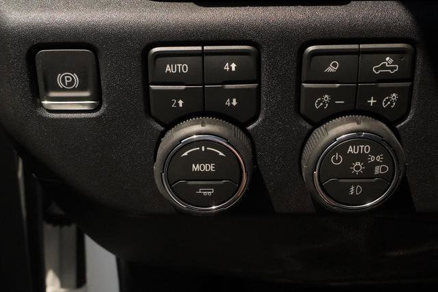 Used 2026 Chevrolet Silverado 2500 ZR2 AWD/4WD image 23