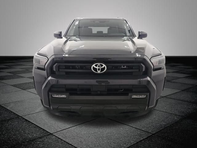 Used 2025 Toyota 4Runner SR5 AWD/4WD image 2