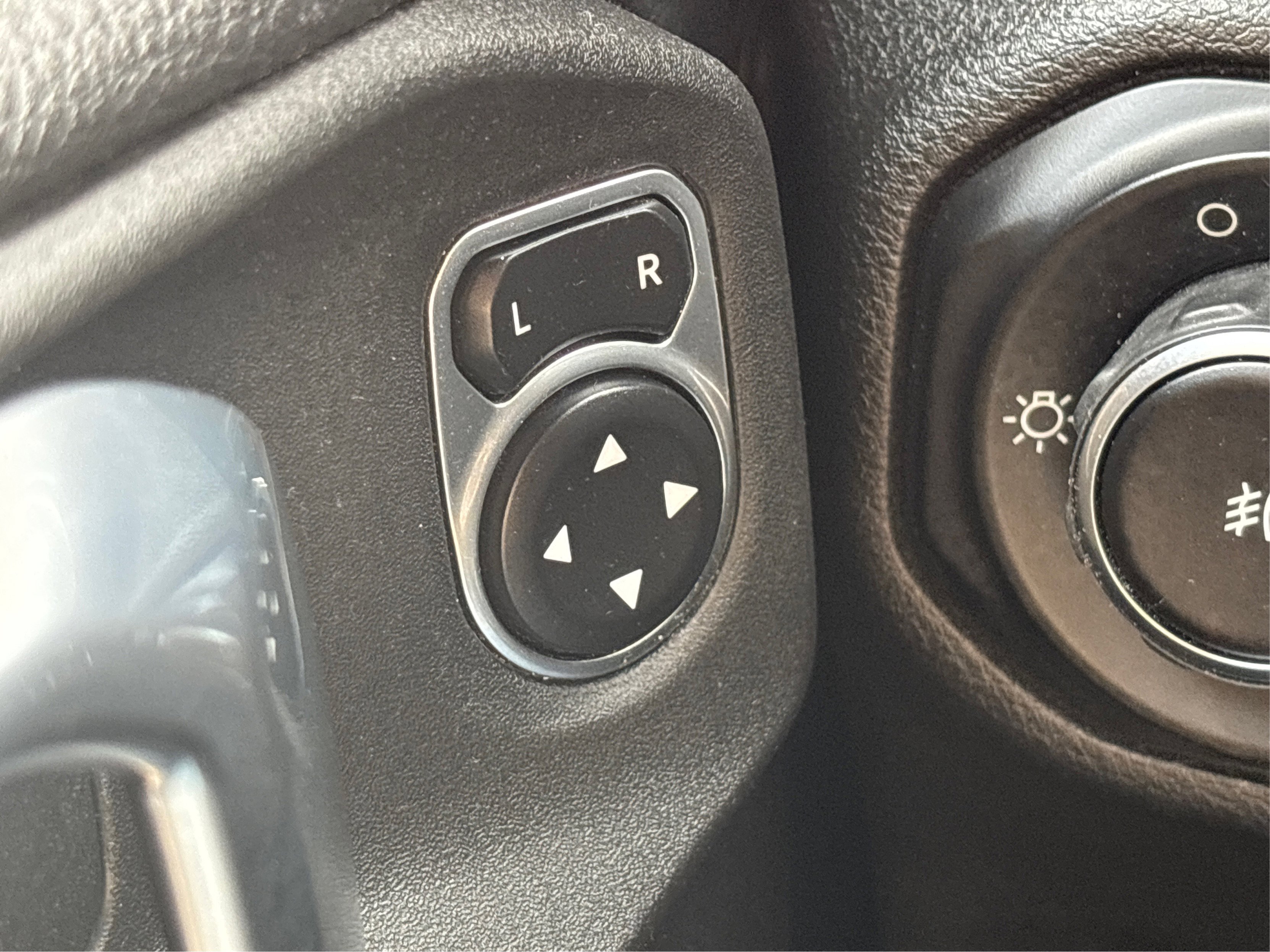 Used 2021 Jeep Wrangler Unlimited Sahara image 51