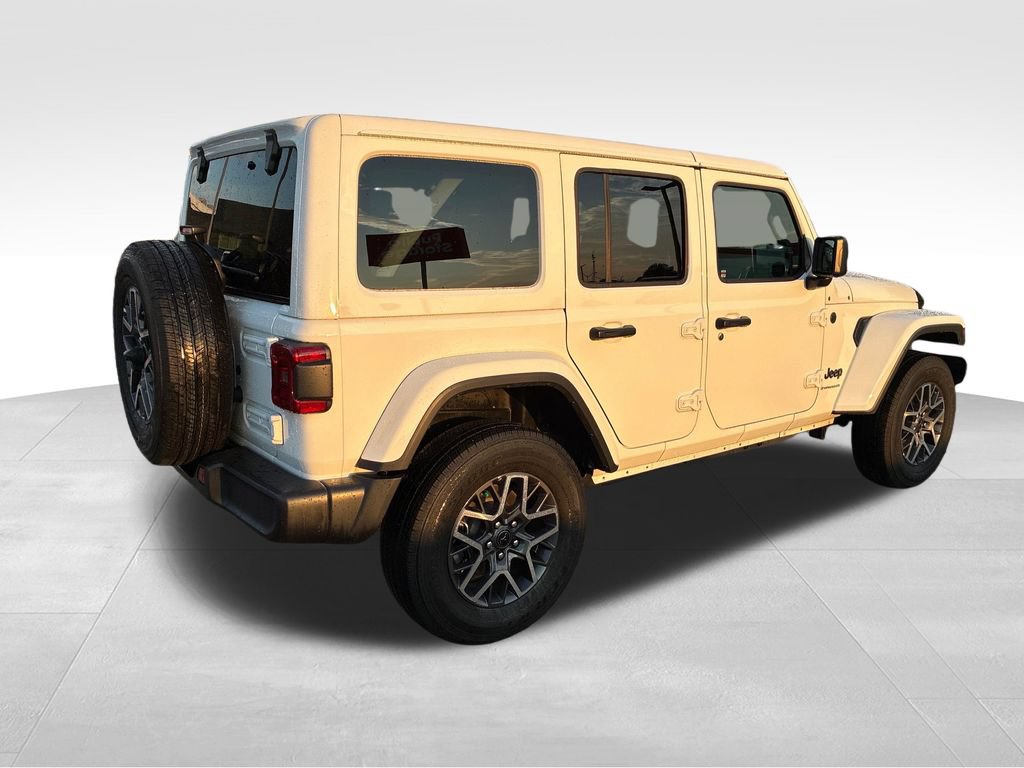 Used 2026 Jeep Wrangler Unlimited Sahara AWD/4WD image 5