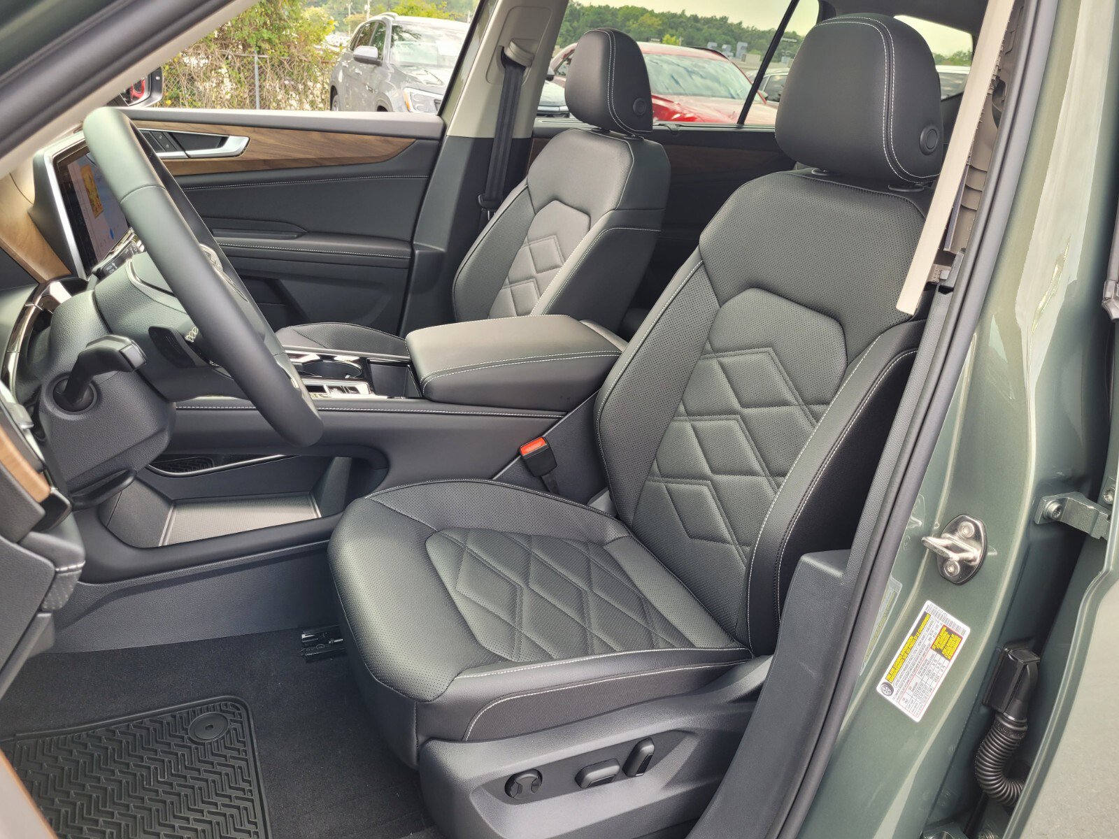 New 2026 Volkswagen Atlas SE image 4