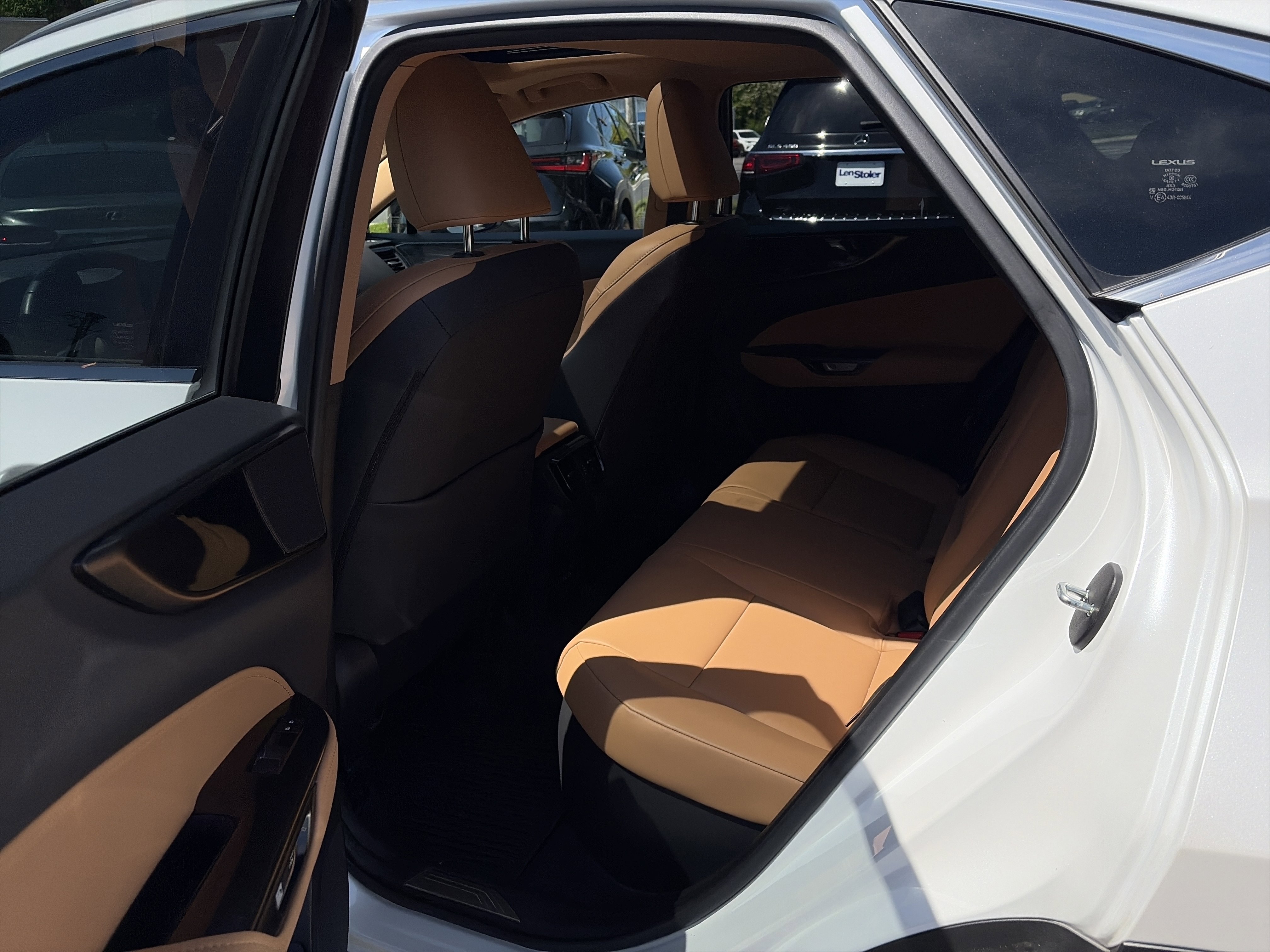 Used 2024 Lexus NX 350h AWD image 12