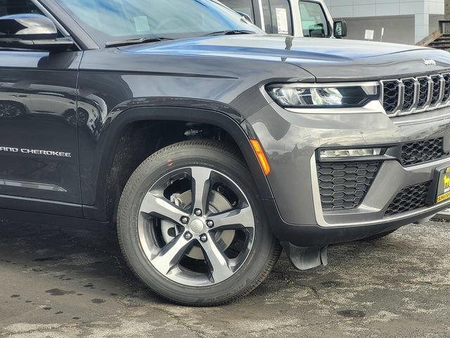 New 2026 Jeep Grand Cherokee Limited AWD/4WD image 3
