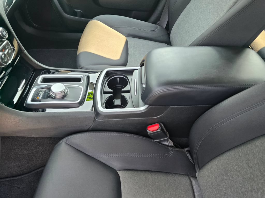 Used 2023 Chrysler 300 Touring RWD image 26