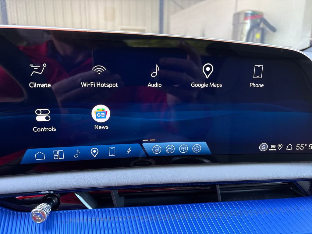 New 2026 Cadillac Optiq Sport 1 w/ LPO, Floor Liner Package RWD image 30