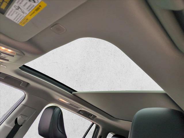 Used 2024 Toyota Highlander Platinum FWD image 15