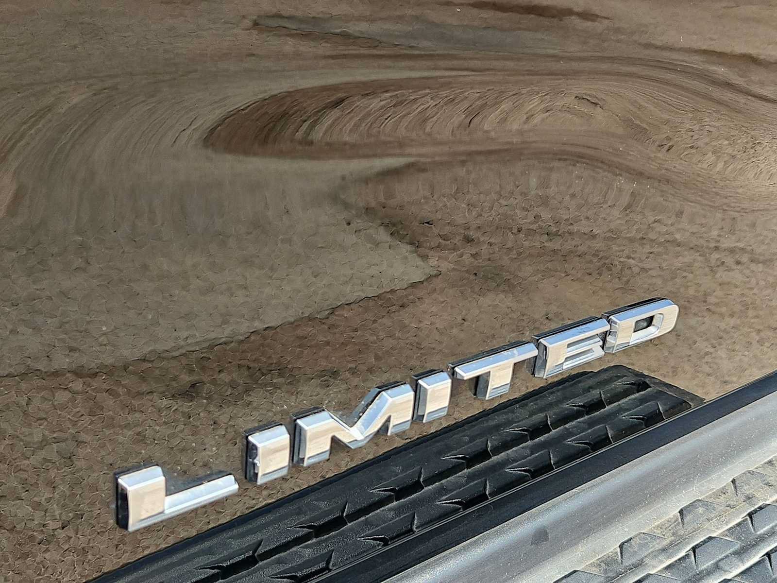 Used 2025 RAM 2500 Limited AWD/4WD image 11