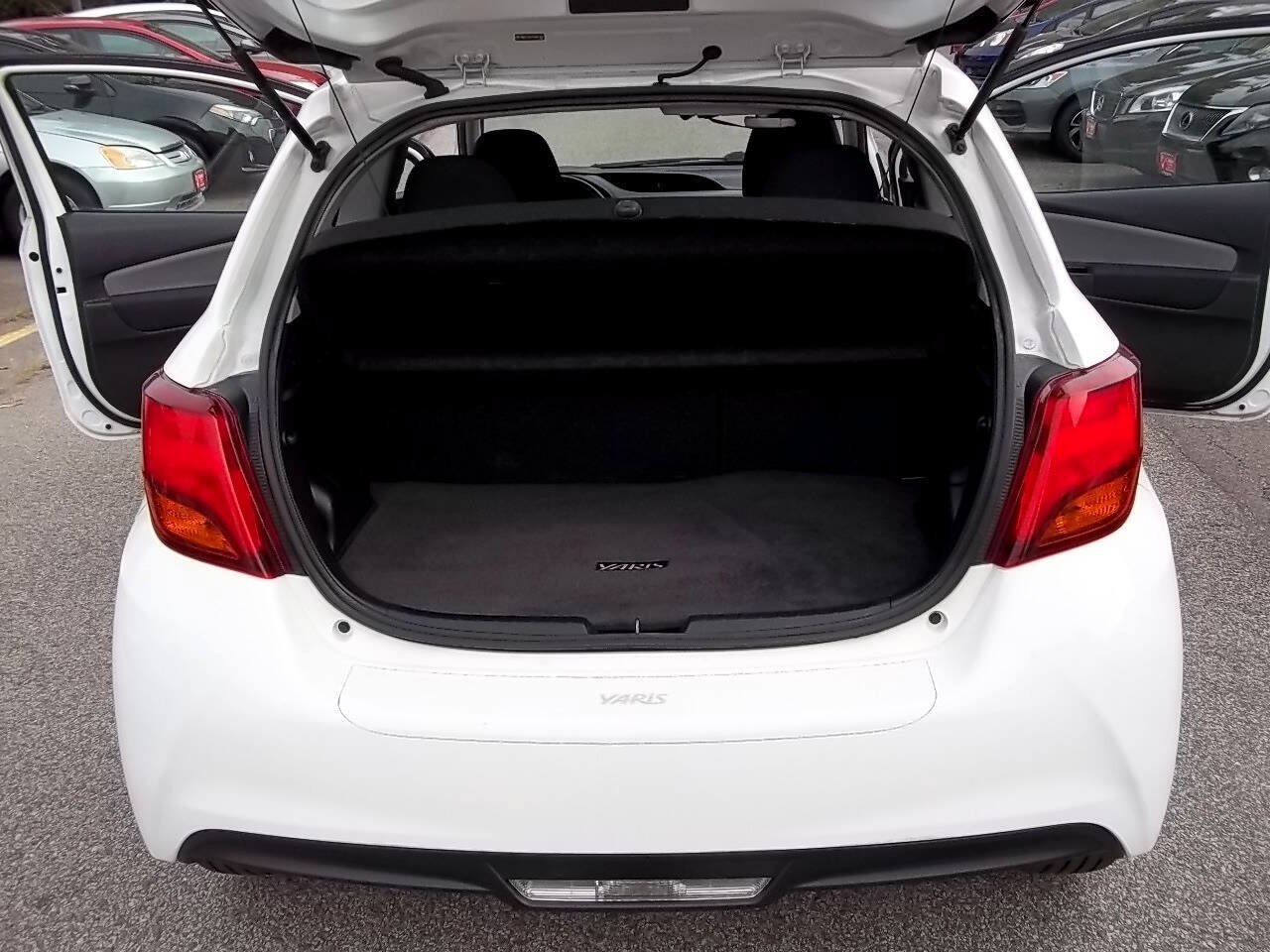Used 2015 Toyota Yaris L FWD image 17