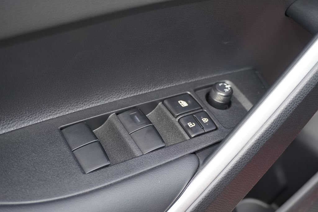 Certified 2026 Toyota Corolla Cross XLE image 15