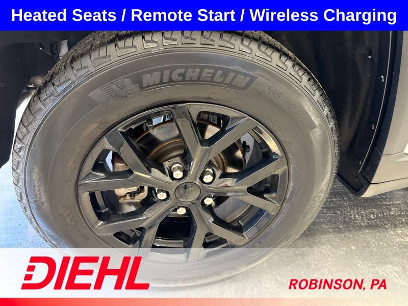 Used 2024 Jeep Grand Cherokee Altitude AWD/4WD image 8