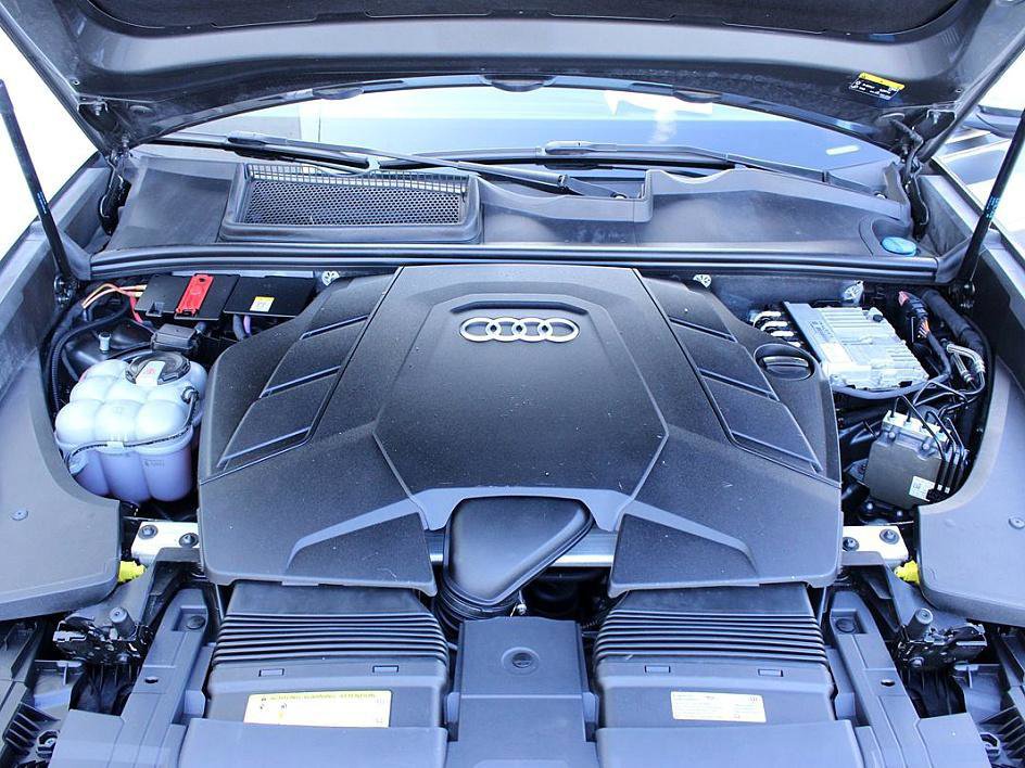 Used 2019 Audi Q8 Premium w/ Convenience Package image 28