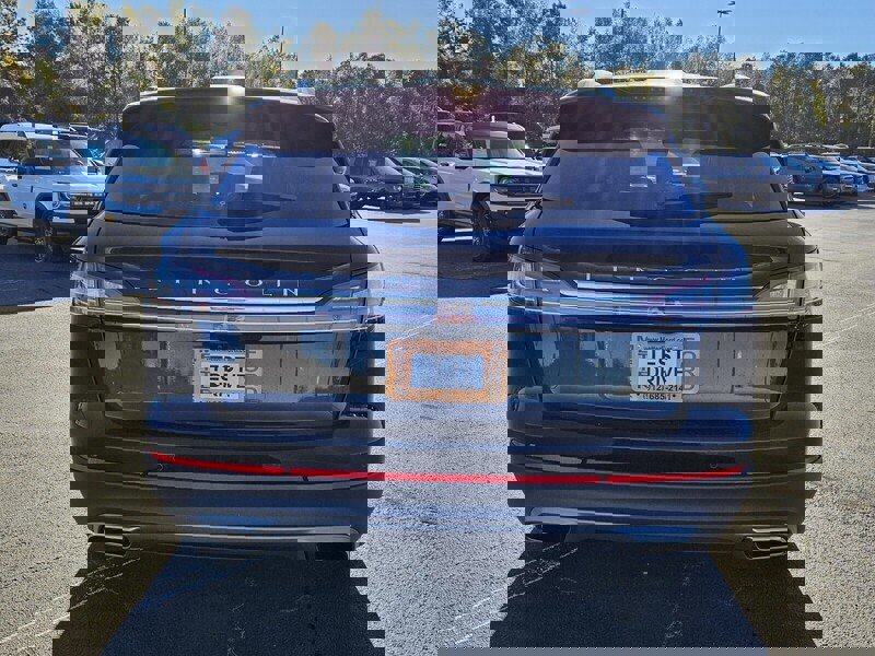 Used 2023 Lincoln Nautilus Reserve w/ Monochromatic Package image 9