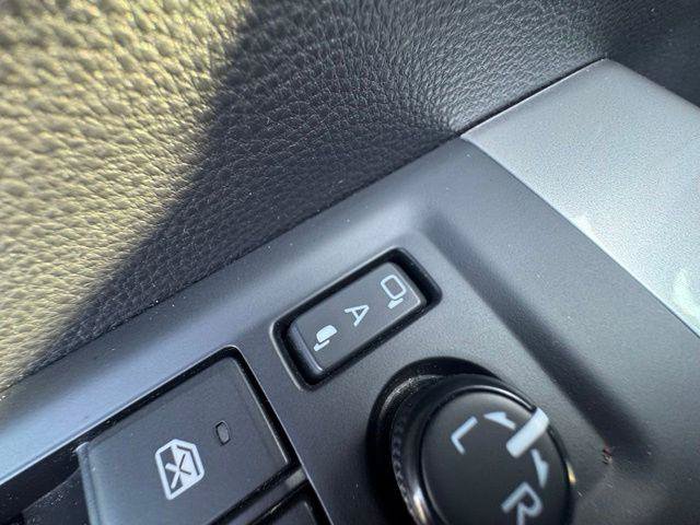 Certified 2023 Toyota Sequoia Platinum AWD/4WD image 28