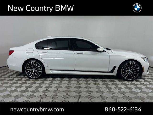 Used 2019 BMW 740i xDrive w/ Executive Package image 8