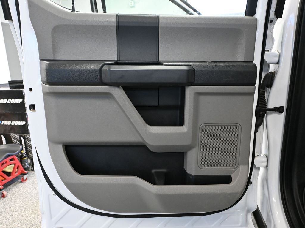 Used 2020 Ford F250 XL w/ STX Appearance Package image 38