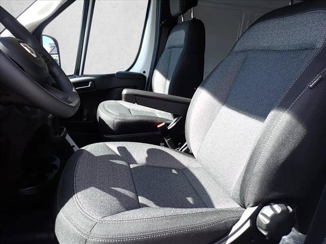 New 2026 RAM ProMaster 2500 w/ Convenience Group FWD image 12