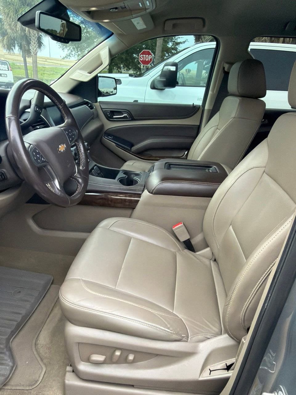 Used 2018 Chevrolet Tahoe LT w/ LT Signature Package RWD image 6