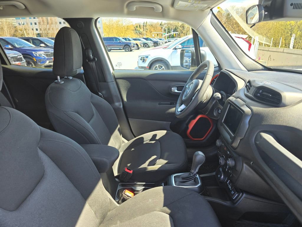 Used 2019 Jeep Renegade Sport AWD/4WD image 10