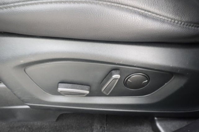 Used 2022 Ford Explorer Limited w/ Equipment Group 301A image 10