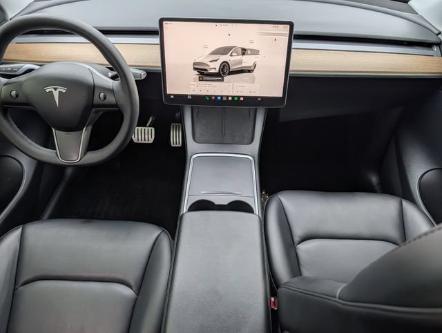 Used 2022 Tesla Model Y Performance AWD/4WD image 11