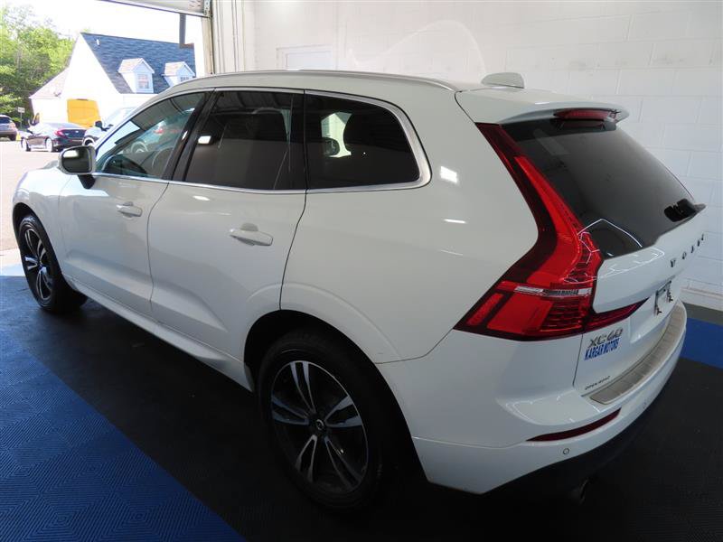 Used 2020 Volvo XC60 T6 Momentum w/ Protection Package Premier AWD/4WD image 10