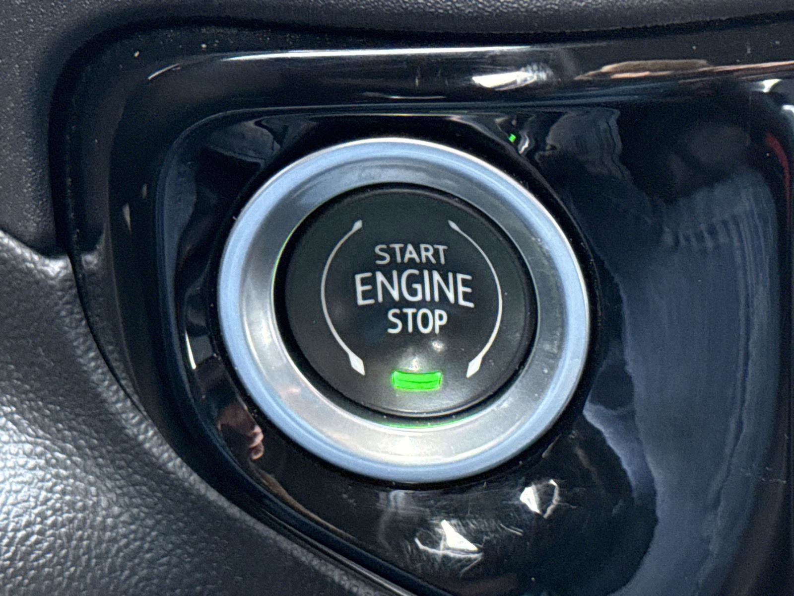 Used 2022 GMC Sierra 1500 SLT w/ SLT Premium Package image 20