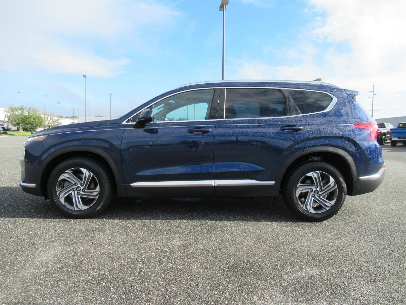 Used 2021 Hyundai Santa Fe SEL FWD image 4