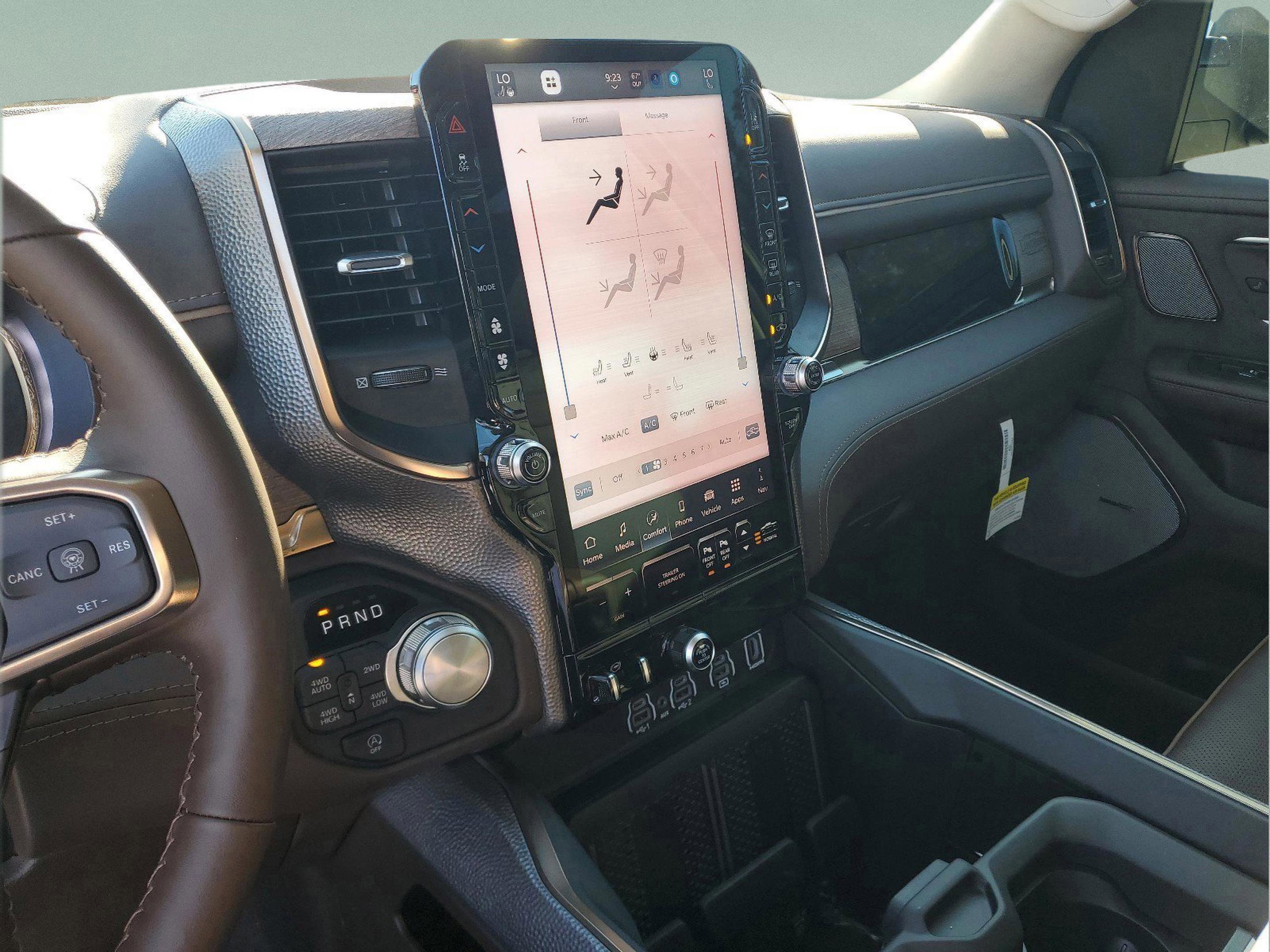 New 2026 RAM 1500 Limited w/ Trailer Tow Group image 6