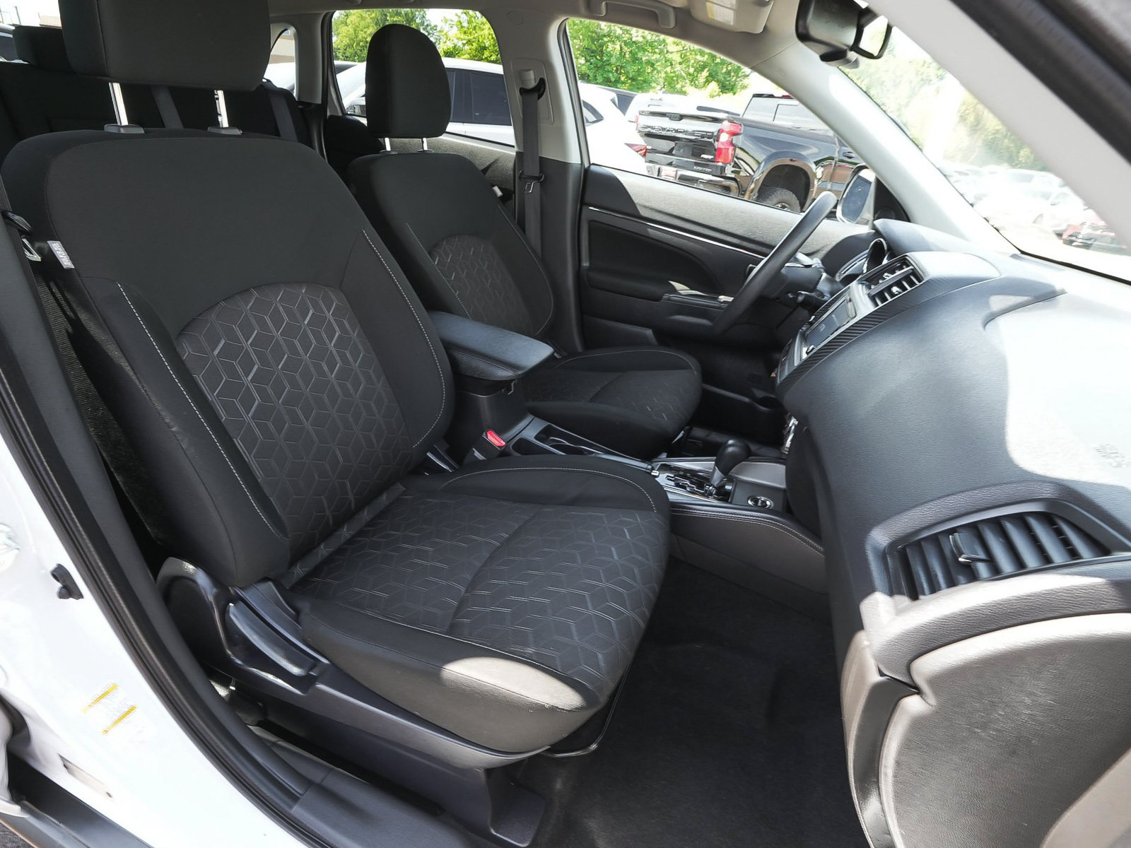 Used 2024 Mitsubishi Outlander Sport ES AWD/4WD image 34