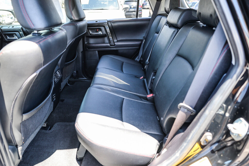 Used 2019 Toyota 4Runner TRD Off-Road Premium AWD/4WD image 8