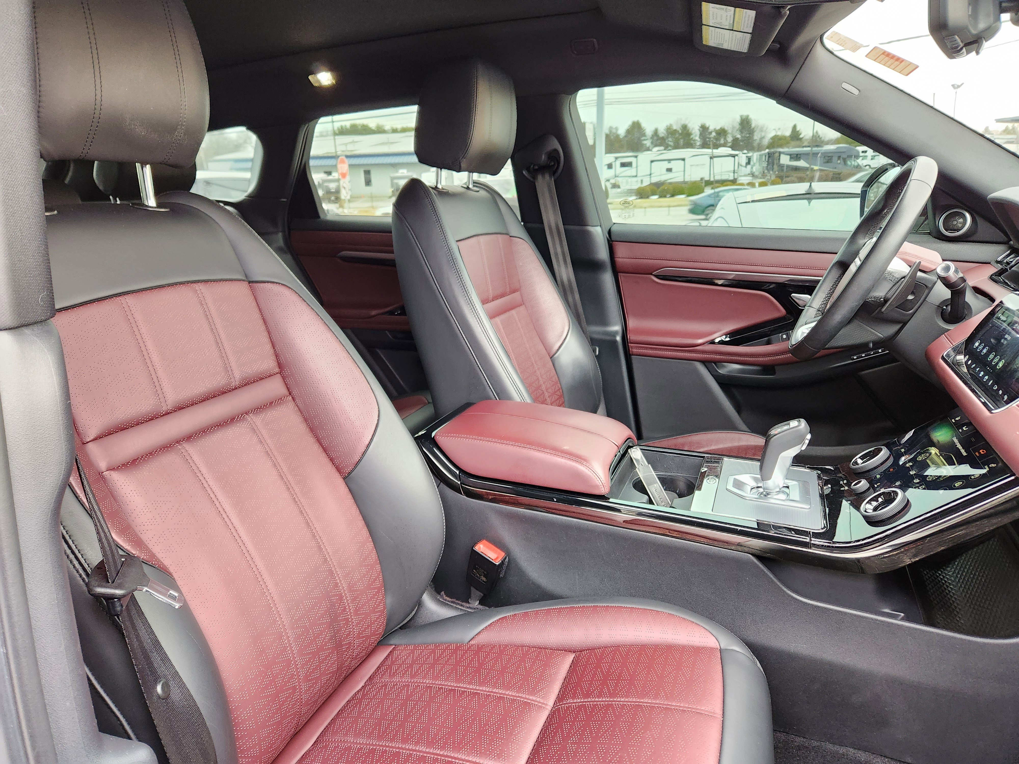 Used 2020 Land Rover Range Rover Evoque R-Dynamic SE image 16