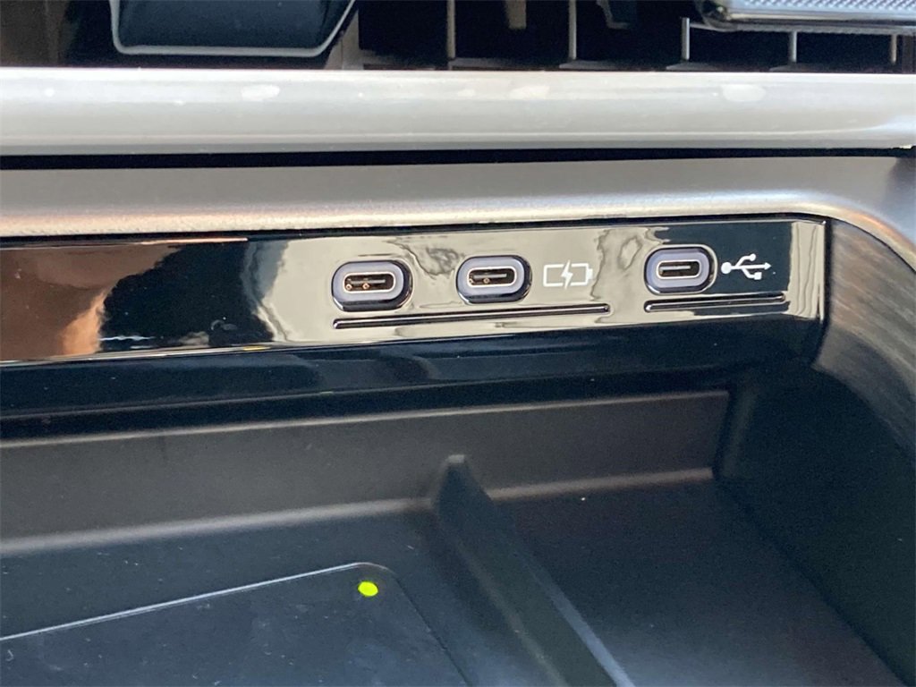 New 2025 Lexus TX 500h AWD image 16