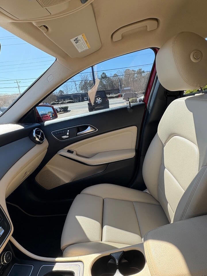 Used 2020 Mercedes-Benz GLA 250 image 11