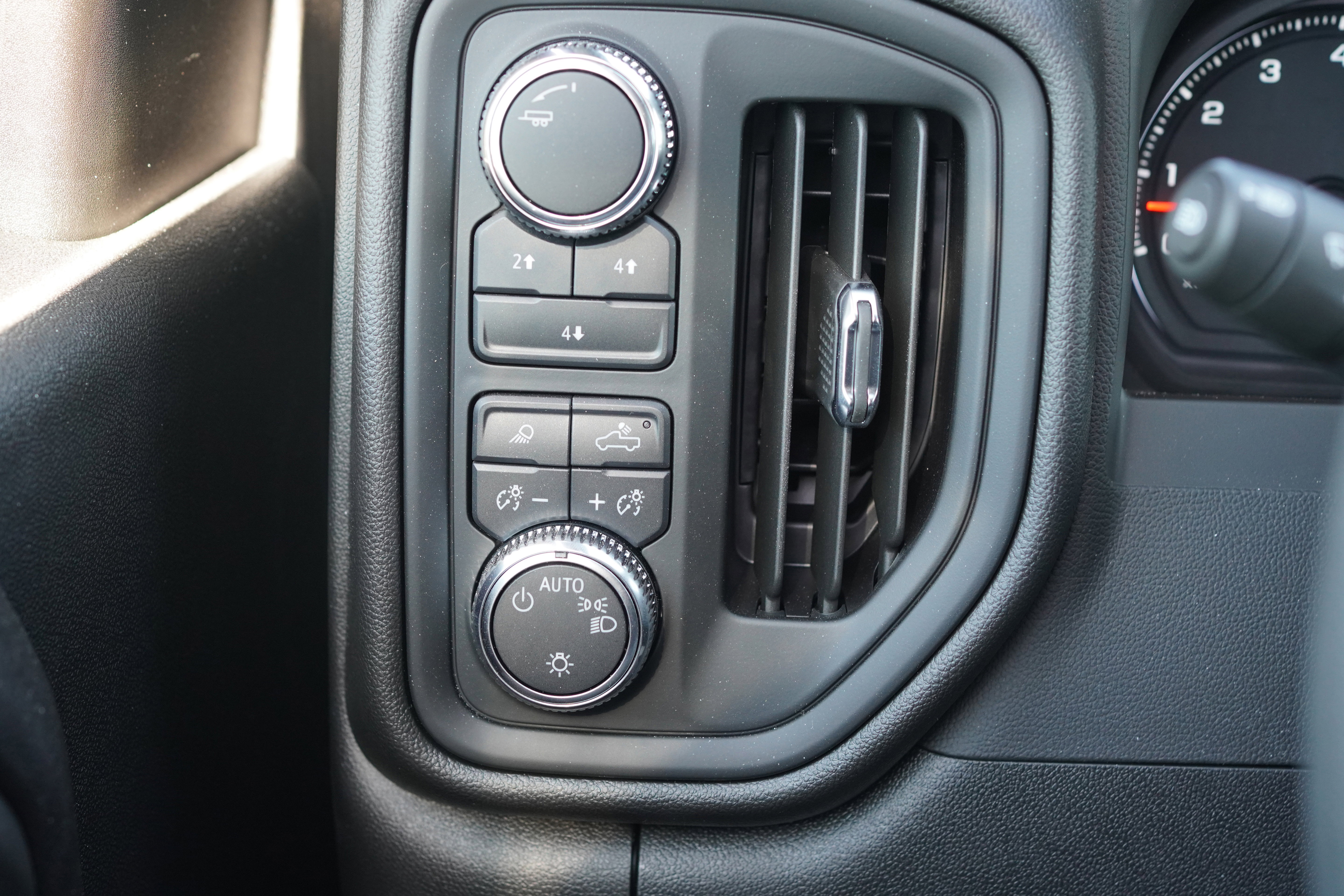 New 2025 GMC Sierra 3500 Pro w/ Convenience Package image 19