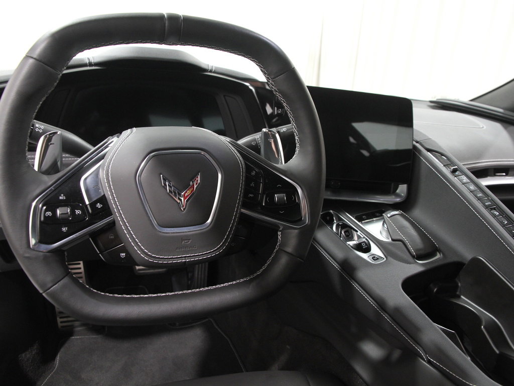 Used 2025 Chevrolet Corvette Stingray Preferred Cpe w/ 2LT image 7