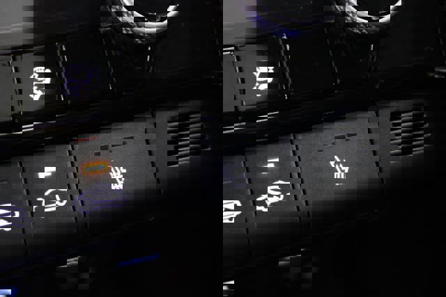 Used 2023 Hyundai Elantra Blue FWD image 18