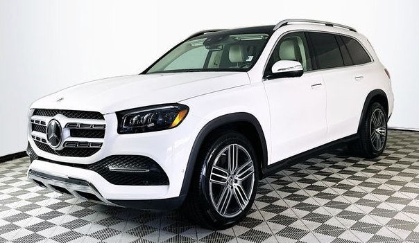 Used 2023 Mercedes-Benz GLS 450 4MATIC image 3