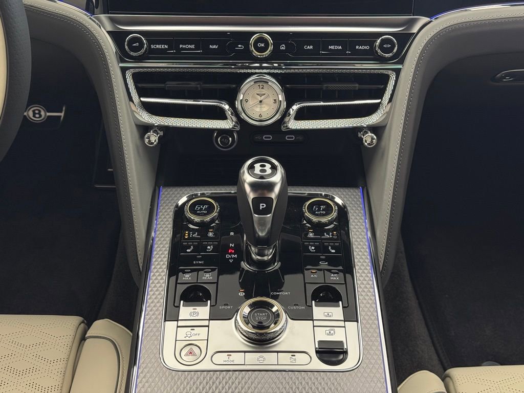 New 2026 Bentley Flying Spur Plug-In Hybrid image 44