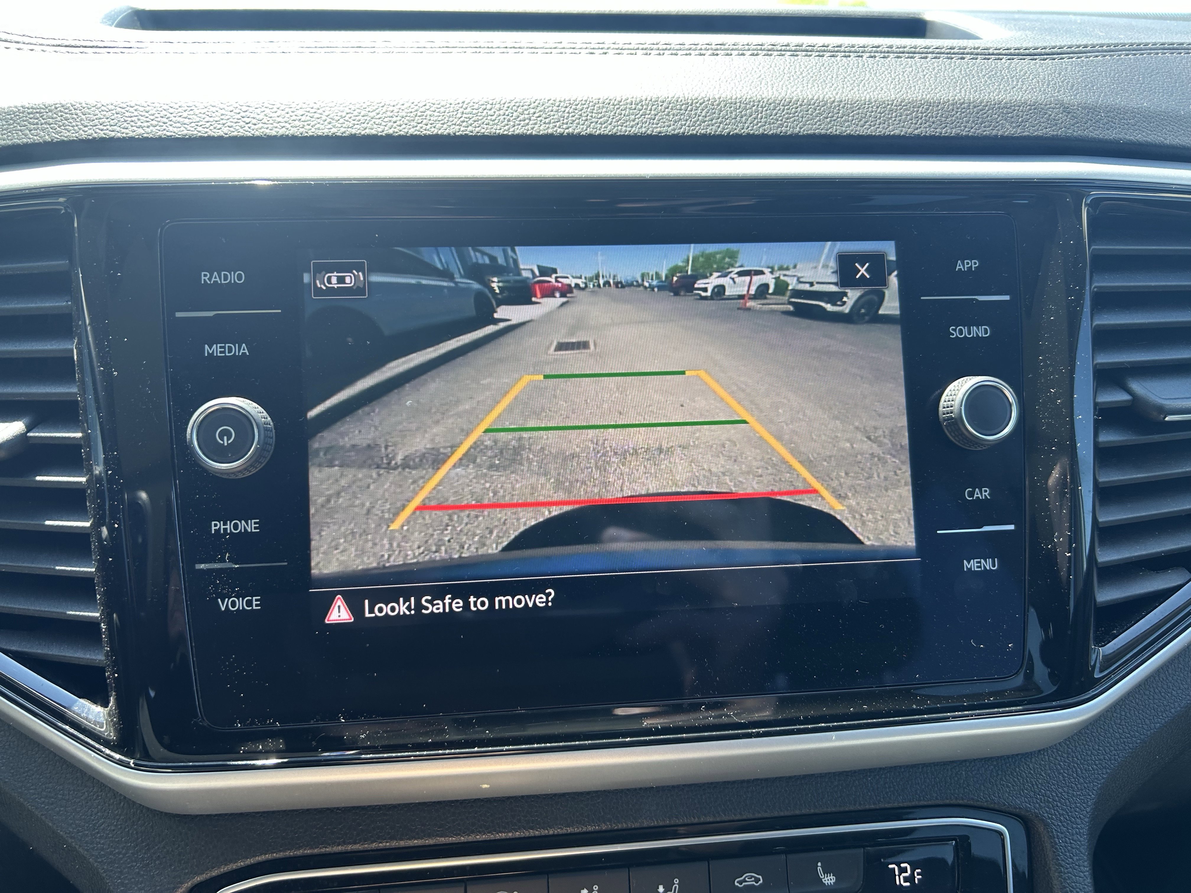 Certified 2023 Volkswagen Atlas SE w/ Panoramic Sunroof Package AWD/4WD image 13